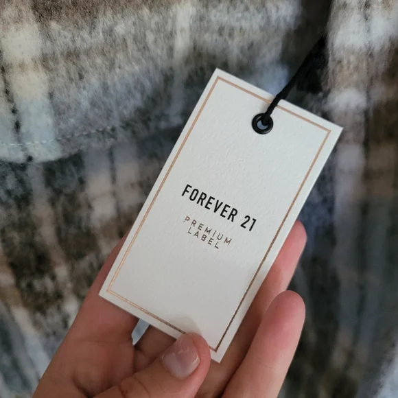 🆕 NWT Forever 21 Plaid Pocket Shacket - Picture 5 of 7